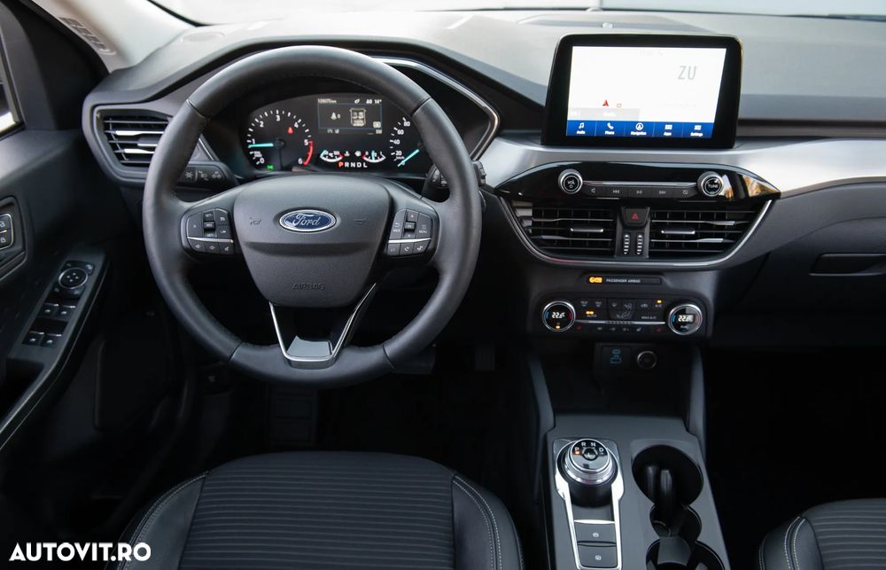 Ford Kuga - 38