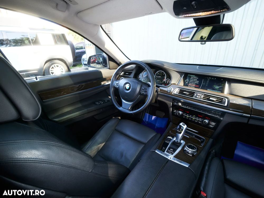 BMW Seria 7 730Ld BluePerformance Edition Exclusive - 21