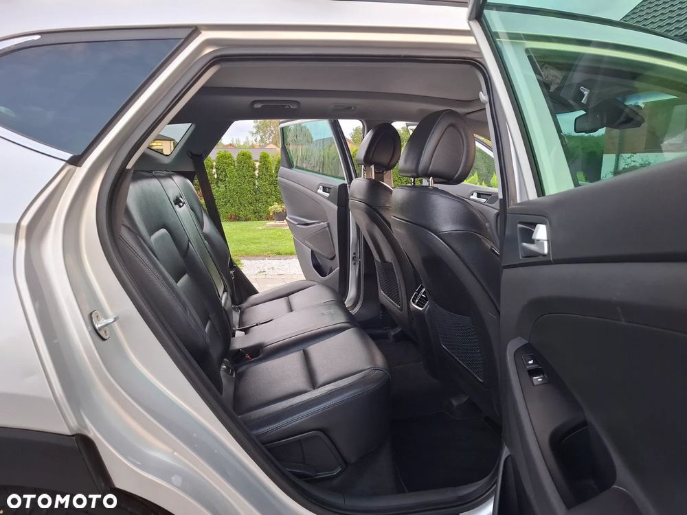 Hyundai Tucson blue 1.7 CRDi 2WD DCT Premium - 26