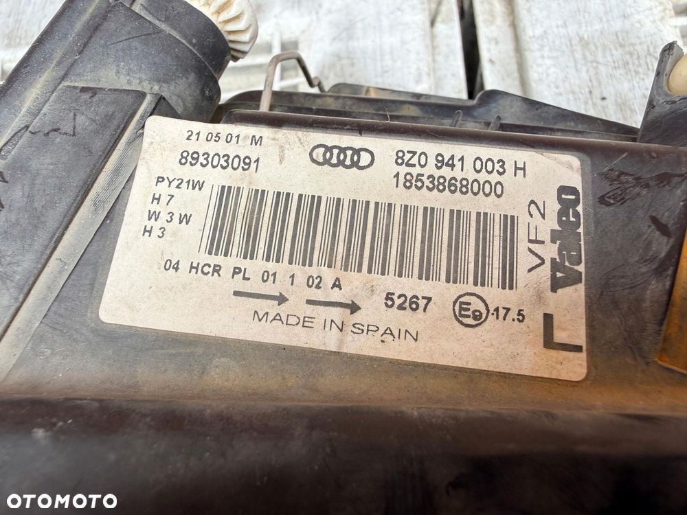 Lampa przednia AUDI A2 LEWA EUROPA ORYGINALNA VALEO - 3