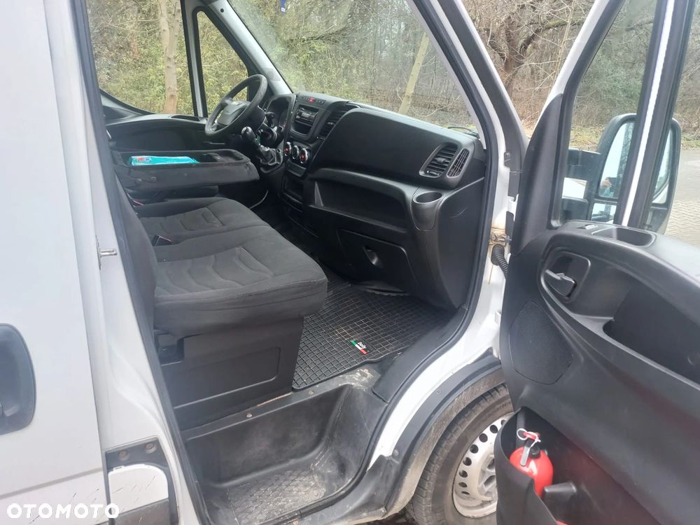 Iveco DAILY 35S15 - 6