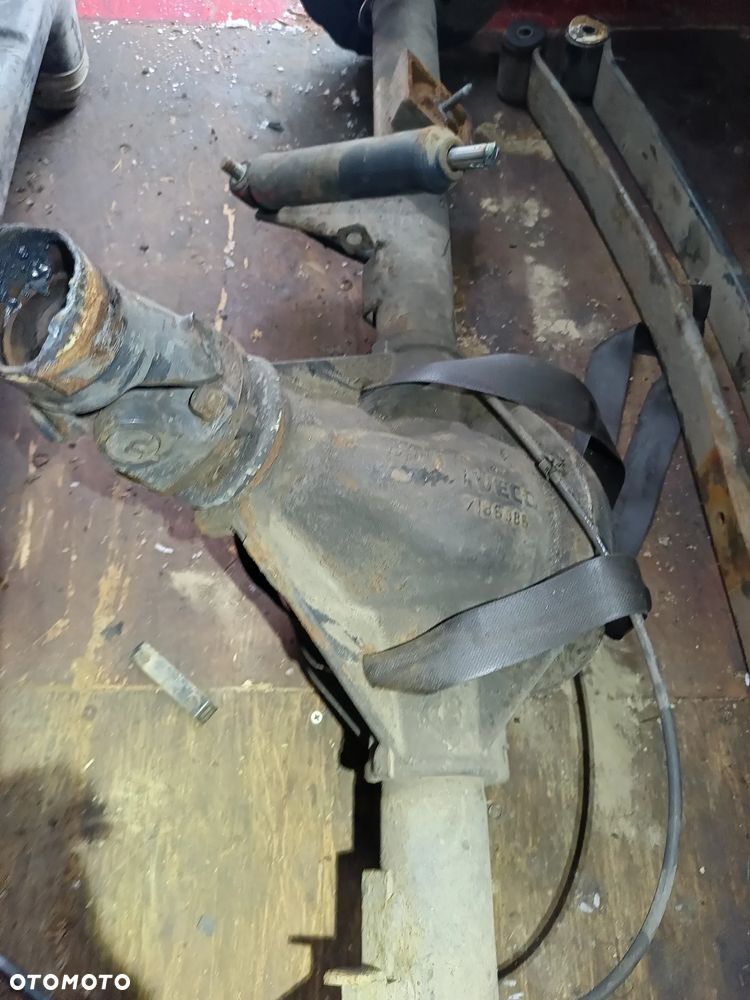 Most tylny dyfer Iveco Daily IV 06-14 7186886 - 2