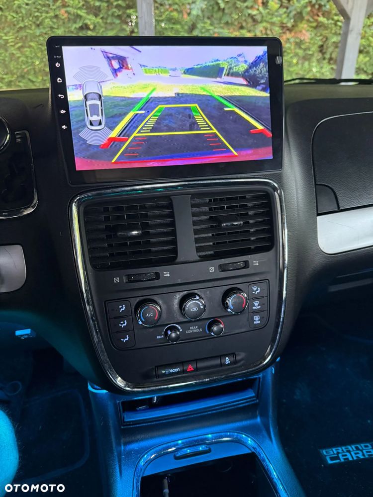 Dodge Grand Caravan 3.6 R/T - 27