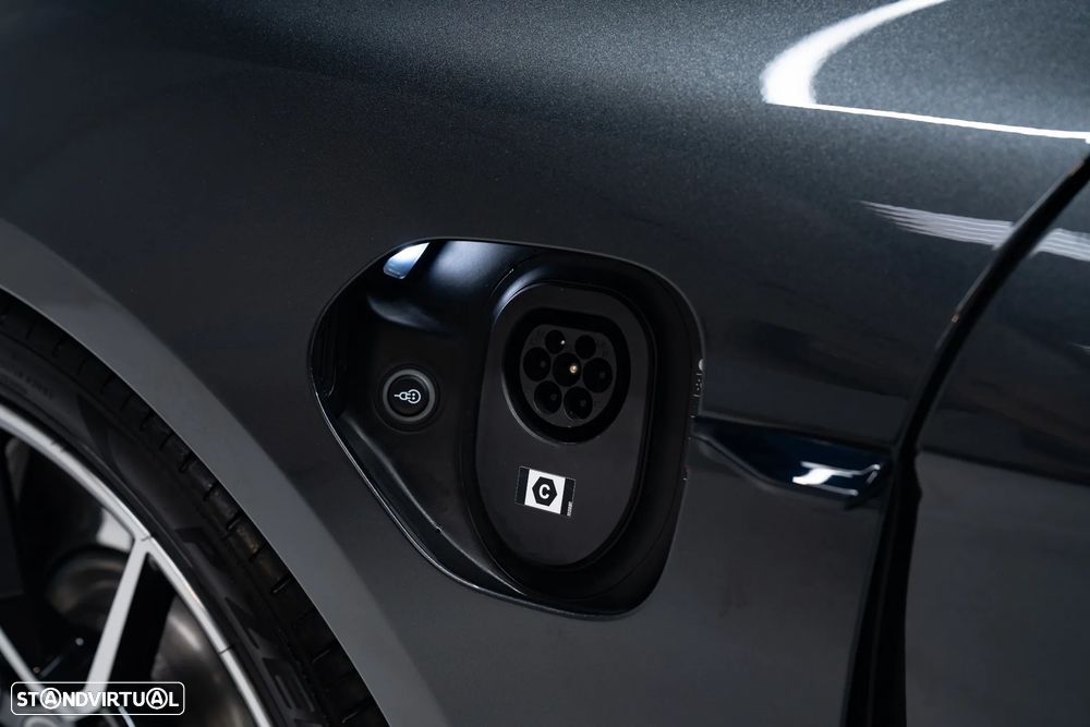 Porsche Taycan Bateria Performance Plus - 14