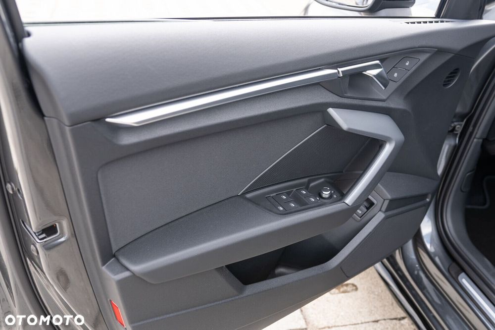 Audi A3 Sportback - 16