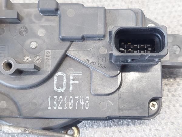Fecho Porta Frente Esq Opel Astra H Gtc (A04) - 6