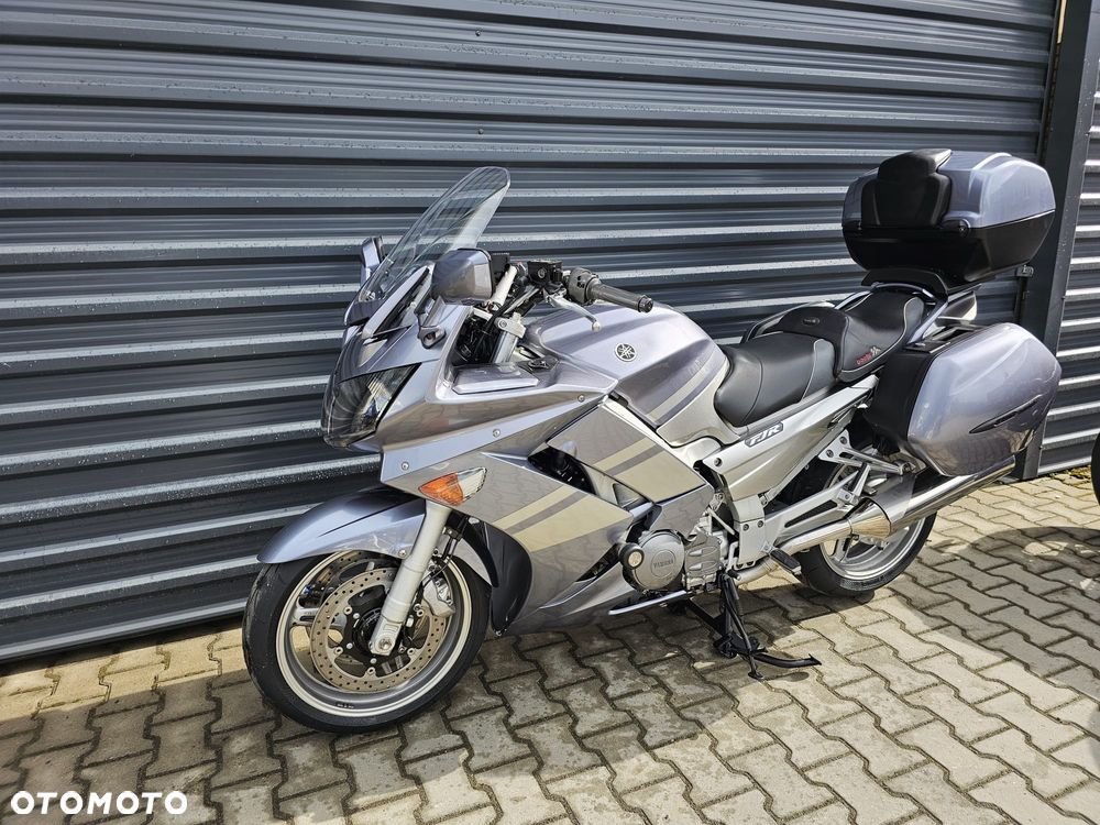 Yamaha FJR - 3