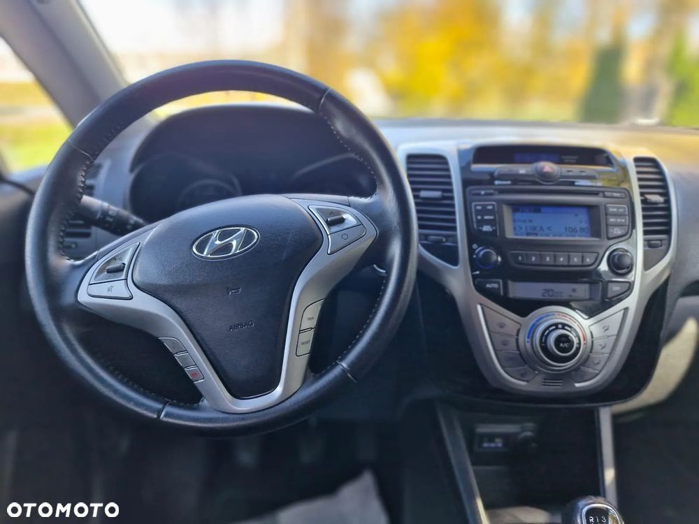 Hyundai ix20 1.4 blue YES Gold - 4