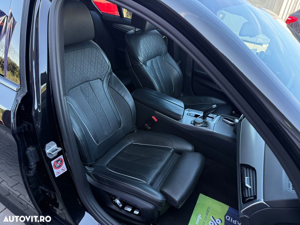 BMW Seria 5 520d Aut. M Sport Edition - 26