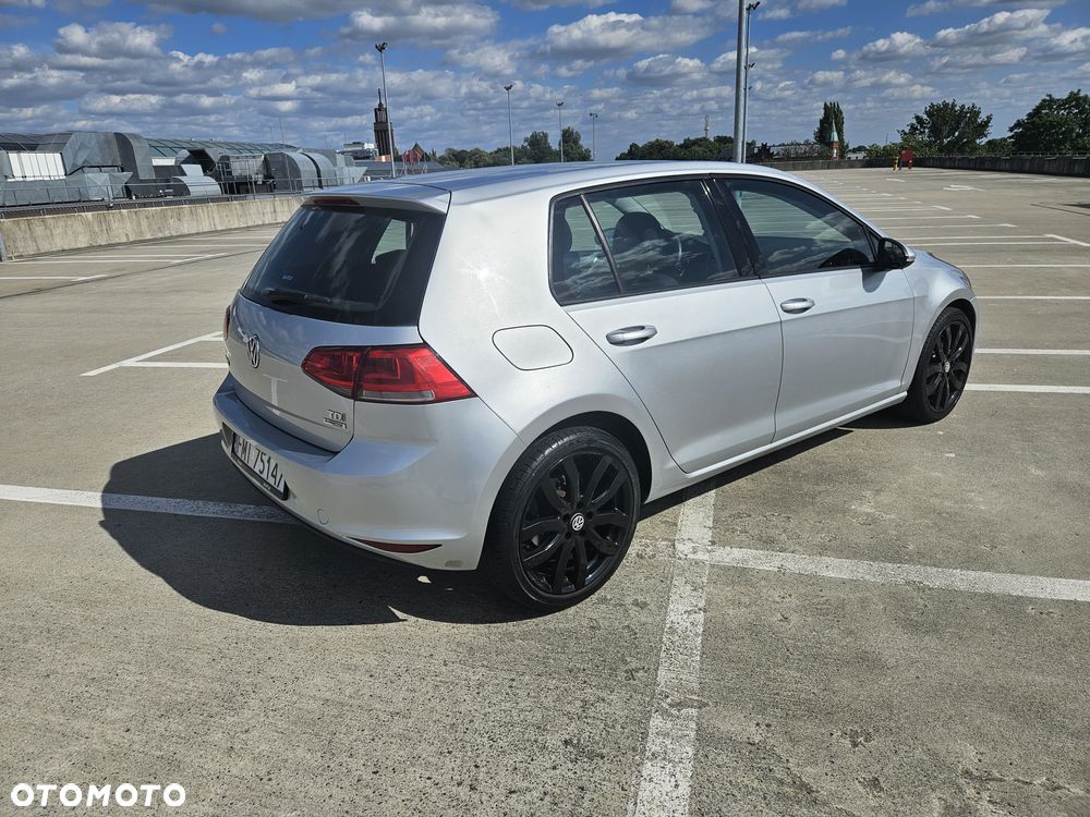 Volkswagen Golf 1.6 TDI BlueMotion Technology DSG Comfortline - 5