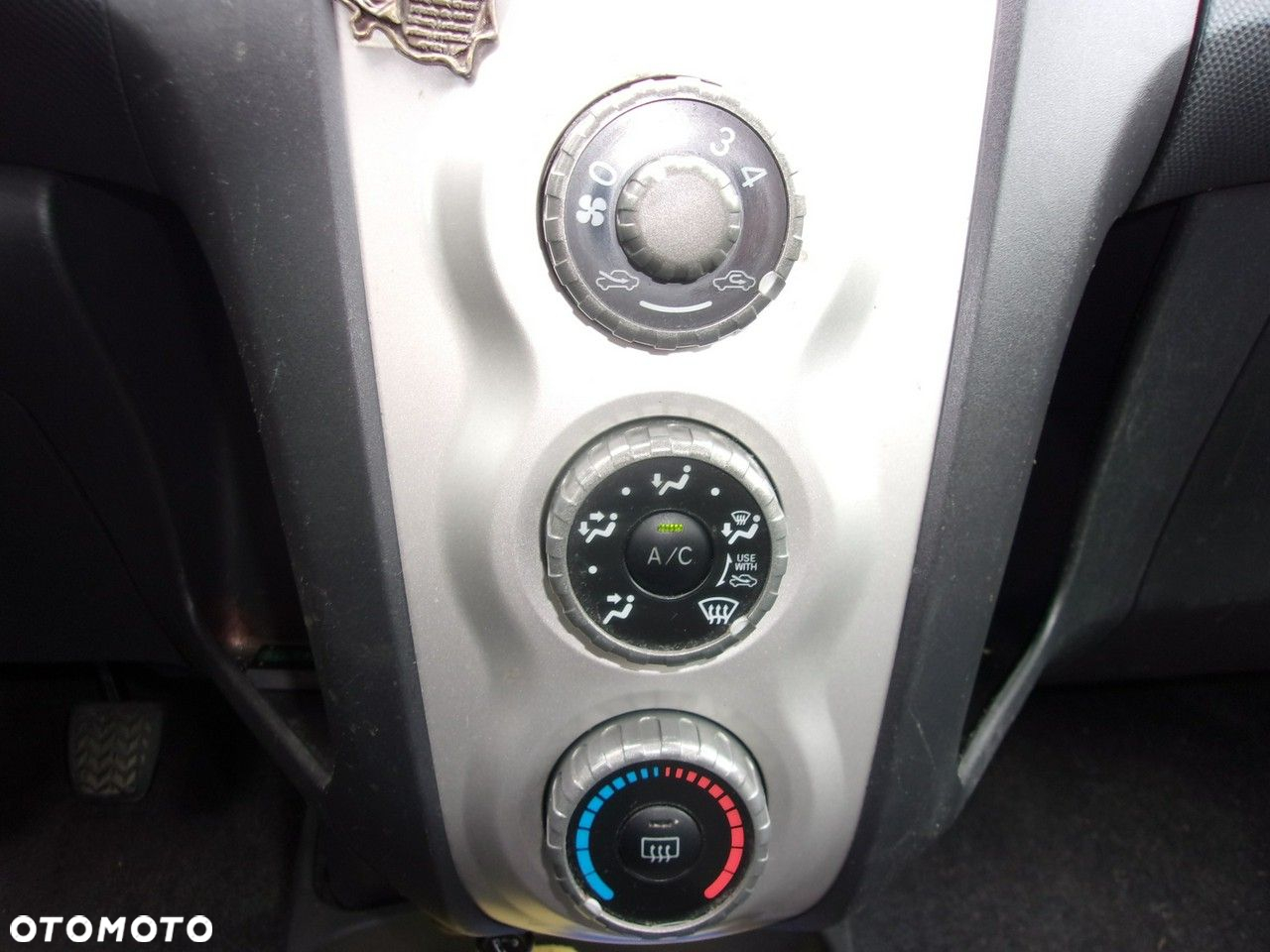 Toyota Yaris - 21