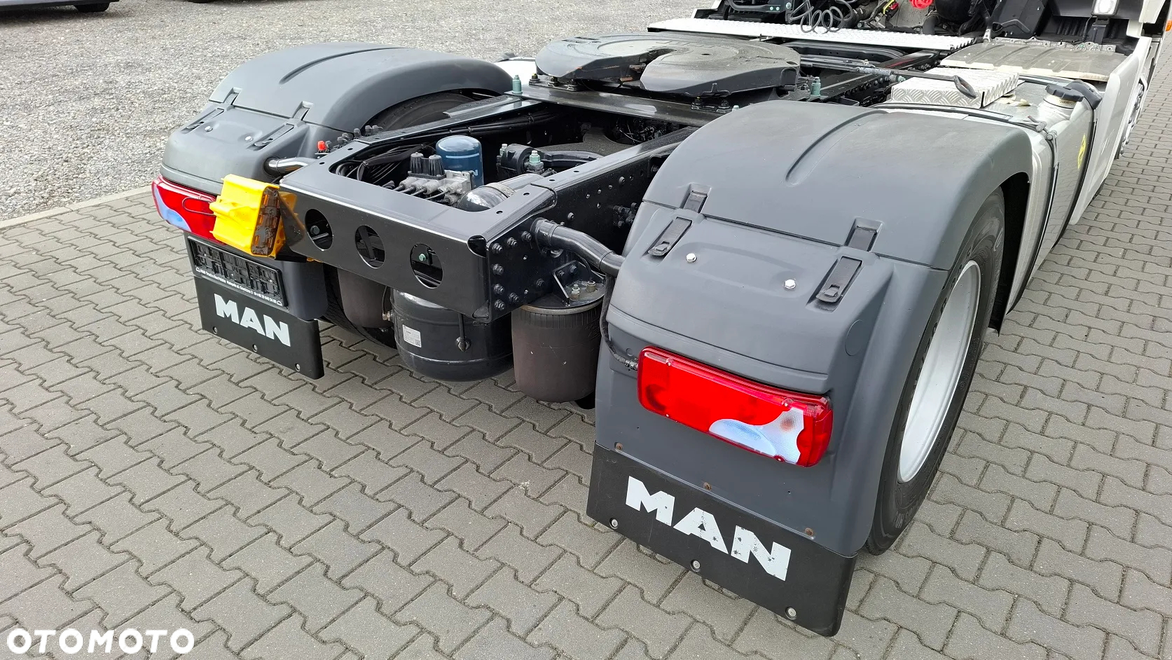 MAN TGX 18.470 BL SA / GX / STANDARD / RETARDER / SALON PL - 19