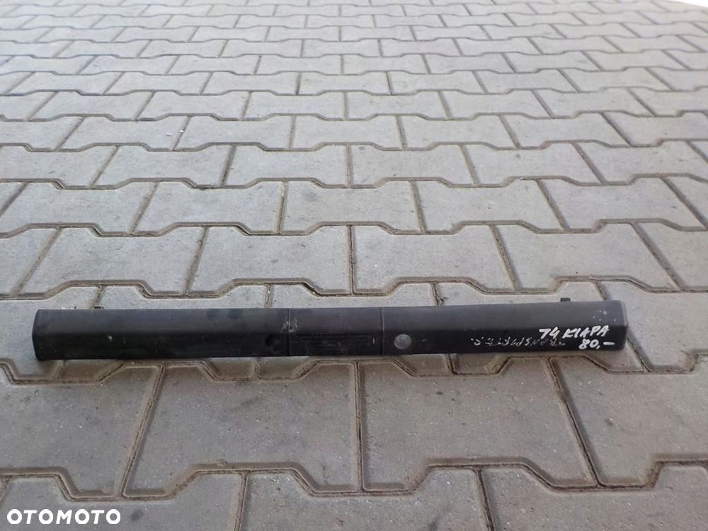 VW T4 LISTWA NA KLAPĘ NAD REJESTRACJĘ - 1