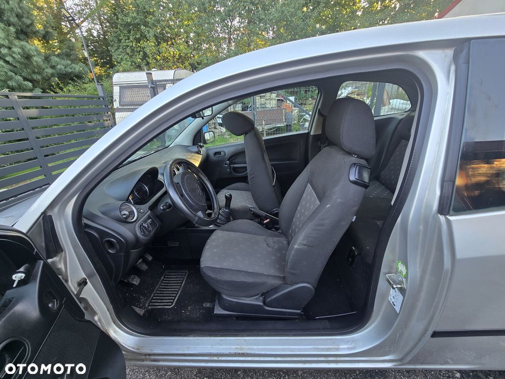 Ford Fiesta - 11