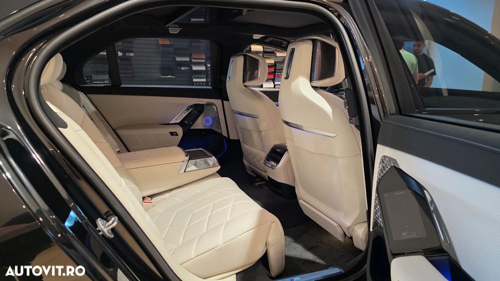 BMW Seria 7 750e xDrive AT PHEV - 12