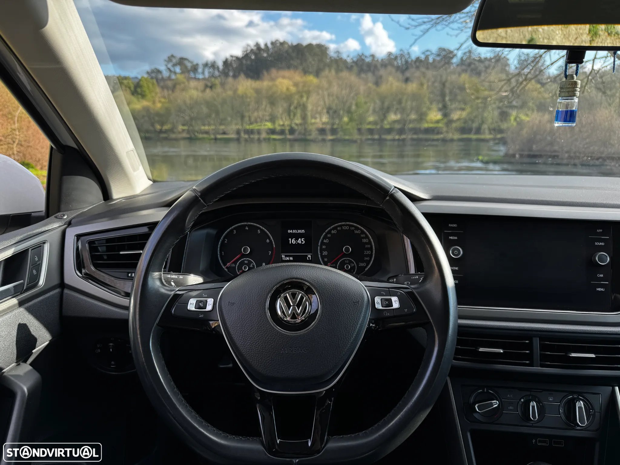 VW Polo 1.0 Confortline - 9