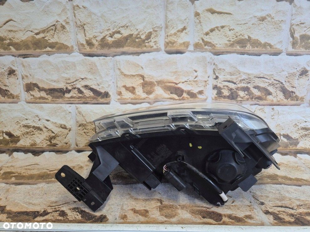 Reflektor Przód strona lewa Ford Ranger full led - 13