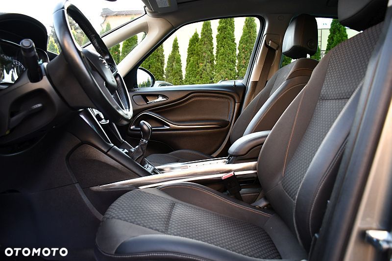 Opel Zafira Tourer 1.4 Turbo Innovation - 10