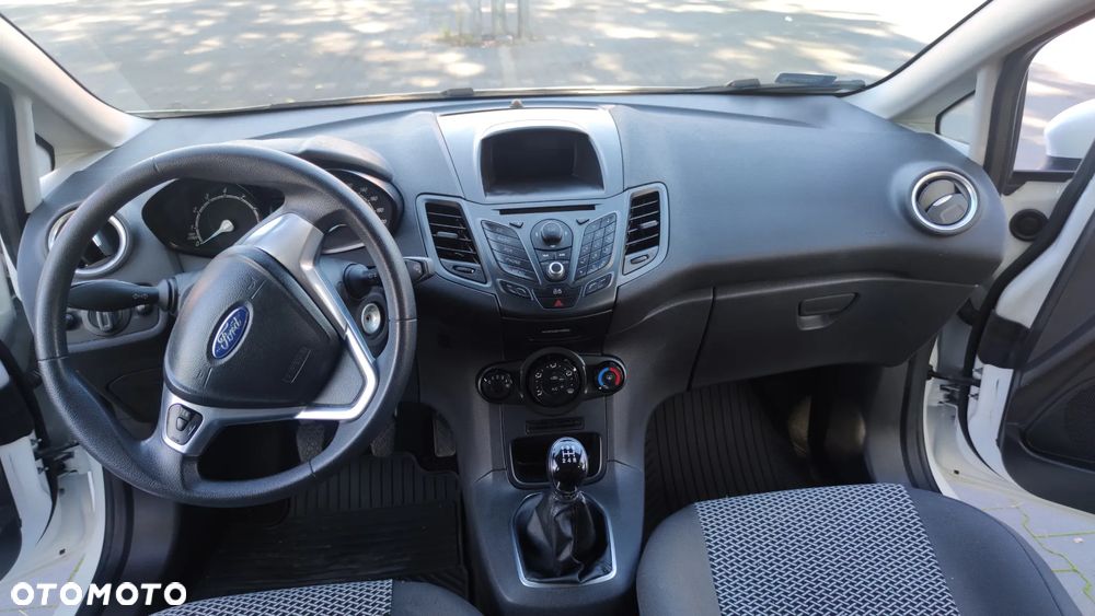 Ford Fiesta 1.25 Trend - 13