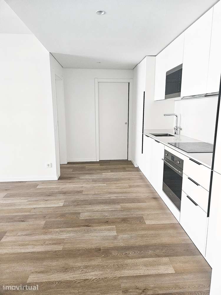 Apartamento T1 a estrear em Miraflores com Ginásio e Piscina - Grande imagem: 4/11