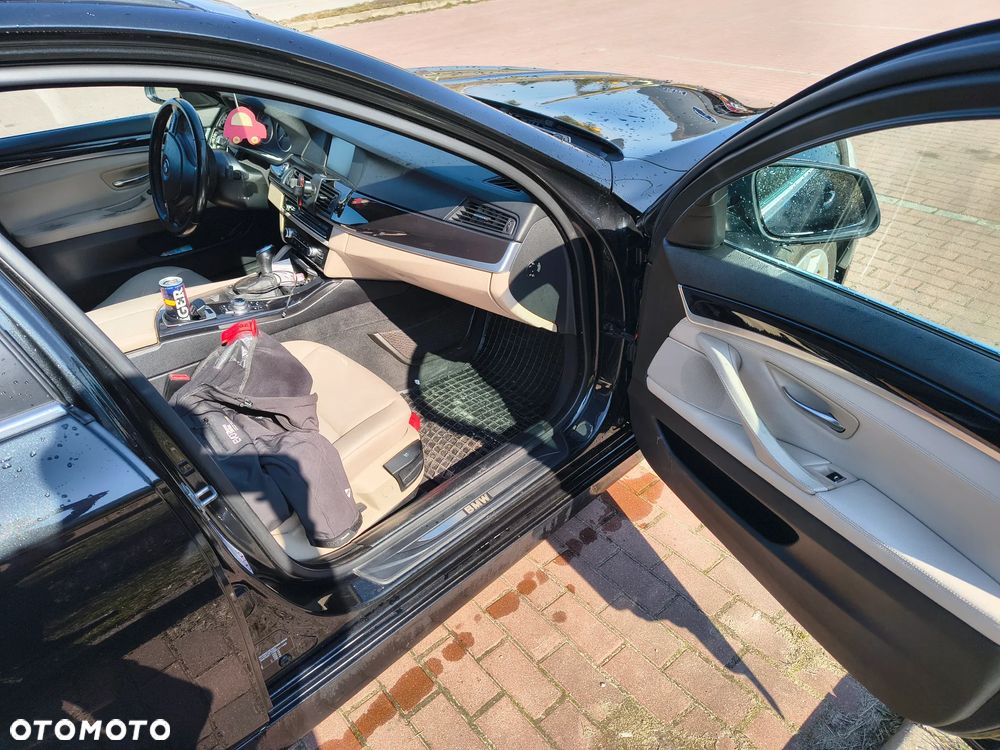 BMW Seria 5 520d Touring - 6