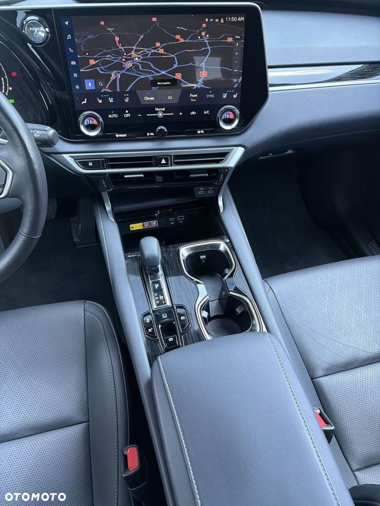 Lexus RX - 16