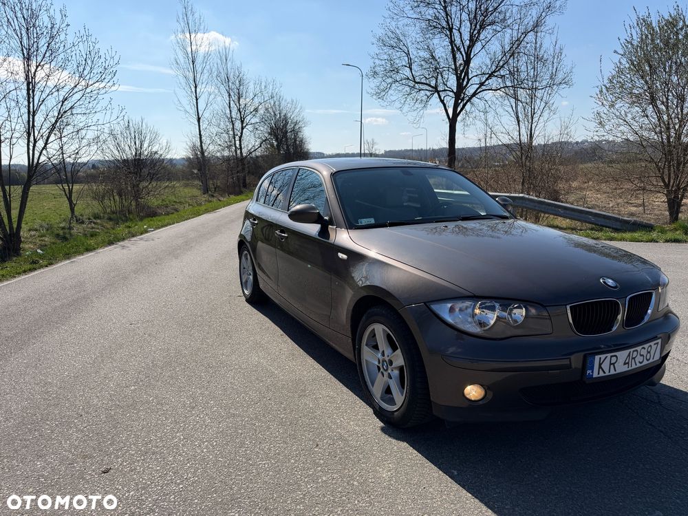 BMW Seria 1 120d - 4