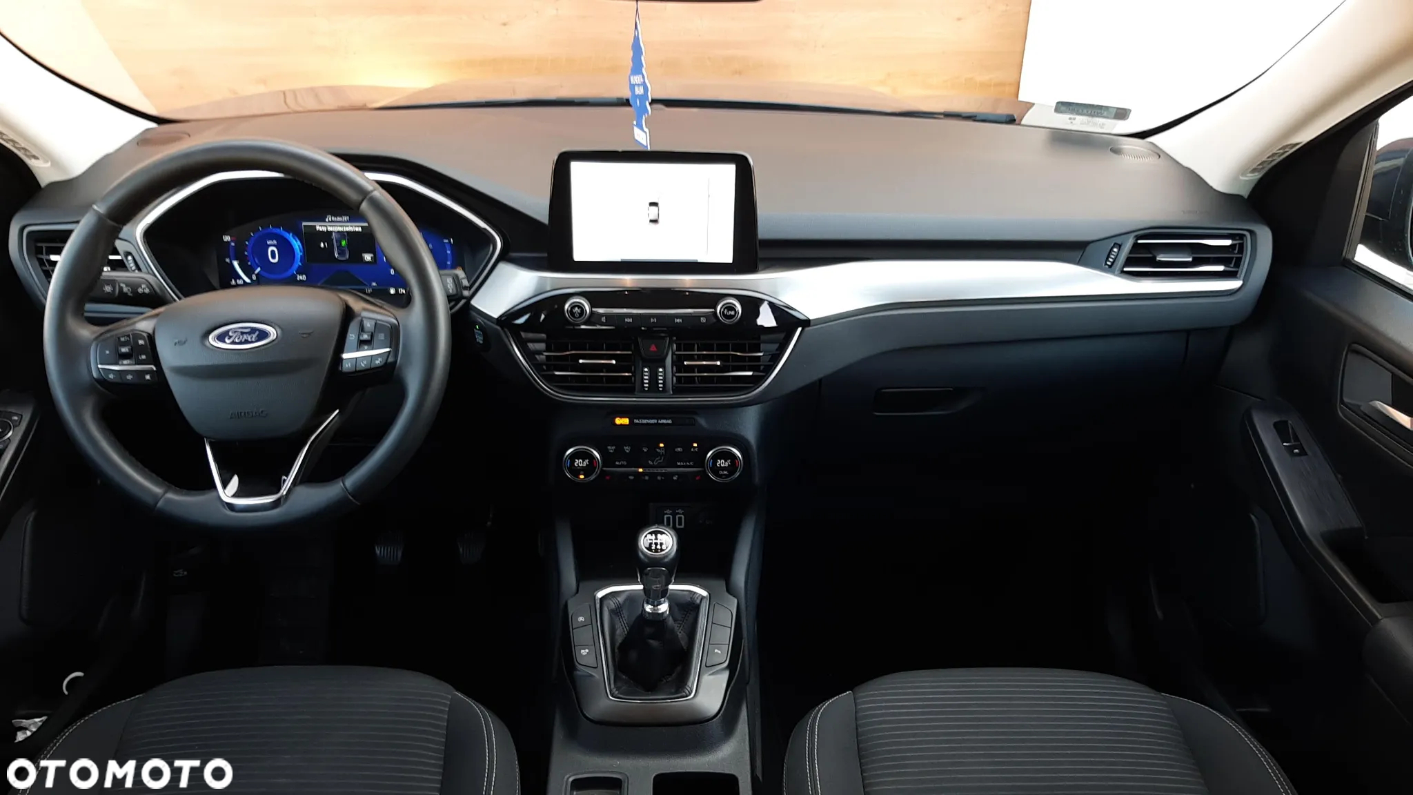 Ford Kuga 1.5 EcoBoost FWD Titanium - 15