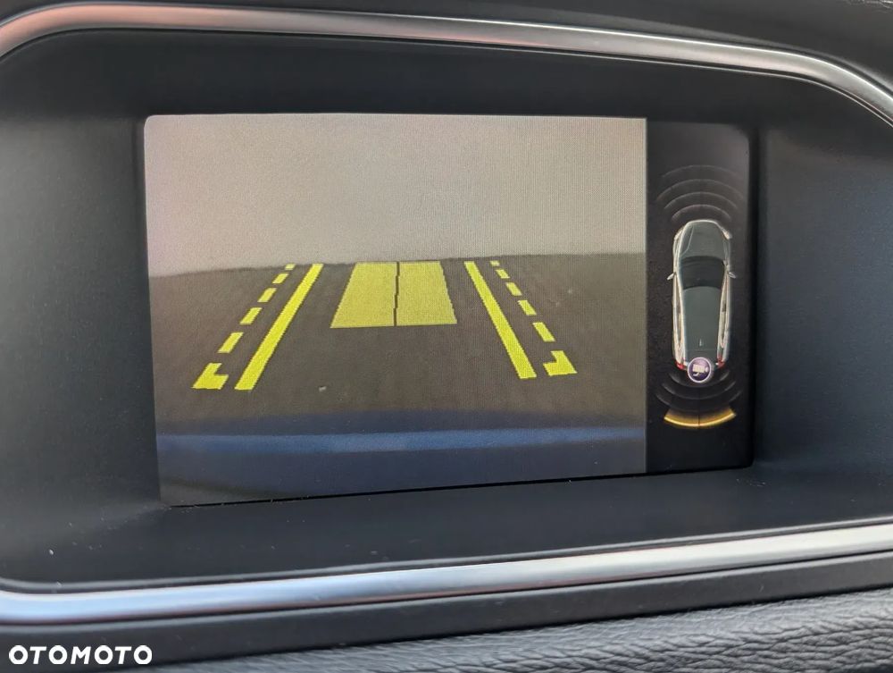 Volvo V40 D3 Geartronic RDesign - 32