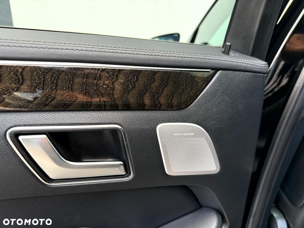 Mercedes-Benz Klasa E 250 BlueTEC 9G-TRONIC Edition - 27