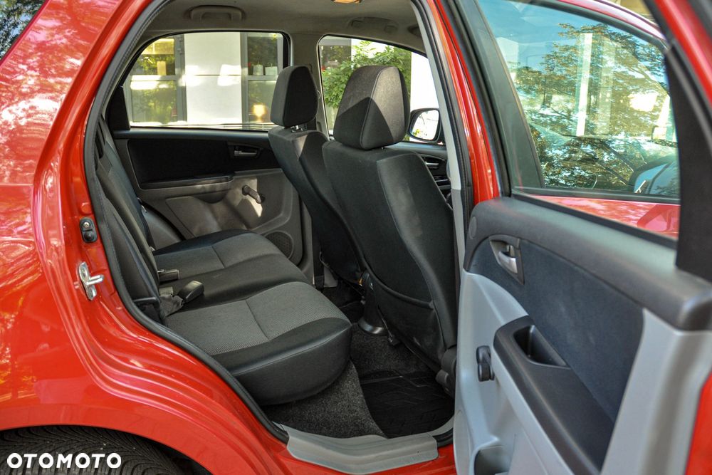 Suzuki SX4 1.5 Streetline 4x2 Classic - 12