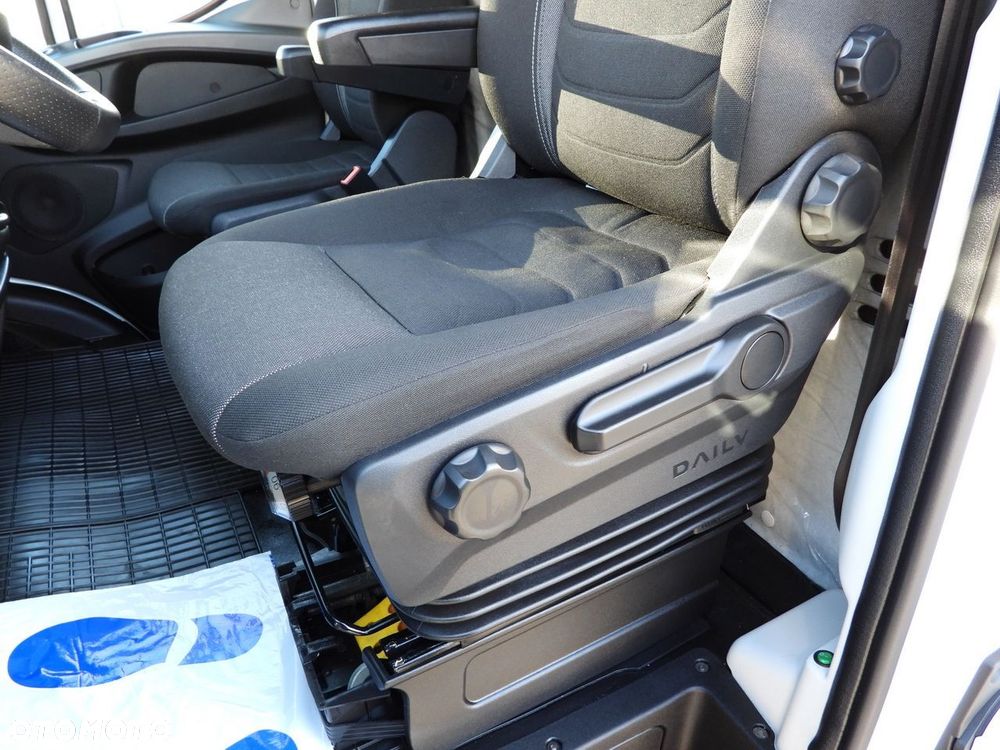 Iveco DAILY 70C18 PLANDEKA WINDA 16 PALET WEBASTO TEMPOMAT NAWIGACJA LEDY PNEUMATYKA AUTOMAT HI-MATIC BLIŹNIACZE KOŁA KLIMATYZACJA  180KM - 30