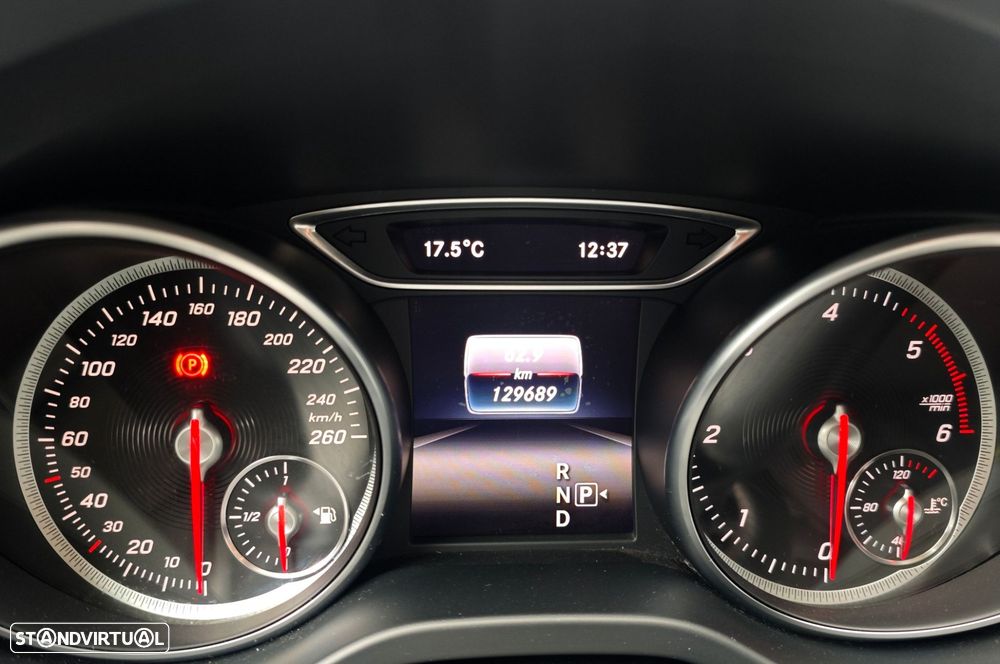 Mercedes-Benz CLA 220 - 17