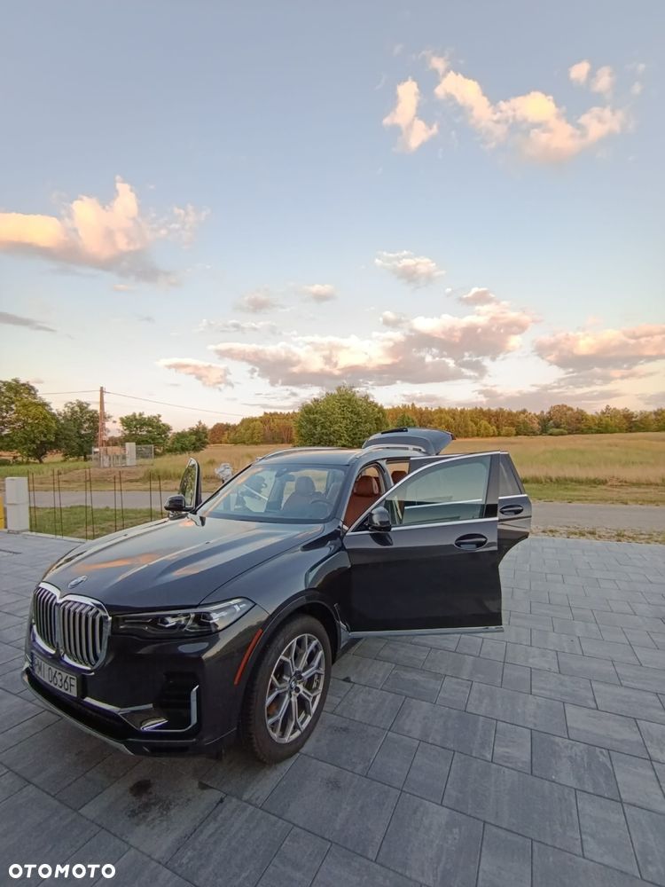 BMW X7 xDrive40i - 12
