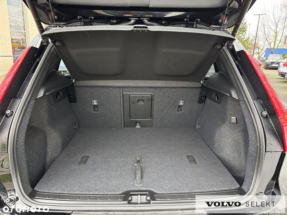 Volvo XC 40 - 23