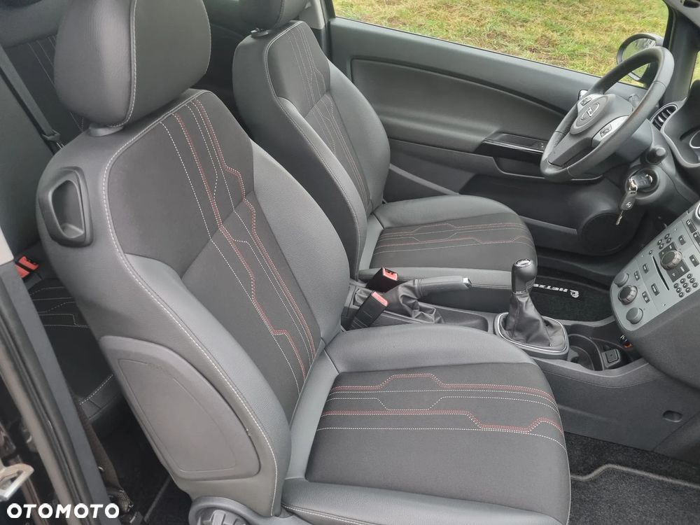 Opel Corsa 1.4 16V Cosmo - 21