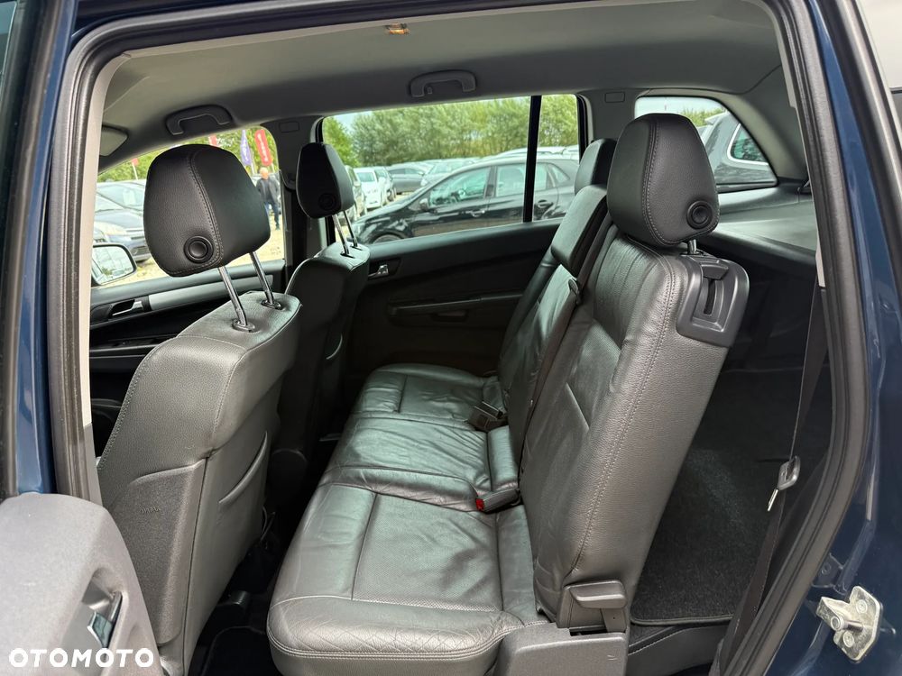 Opel Zafira 1.8 - 24