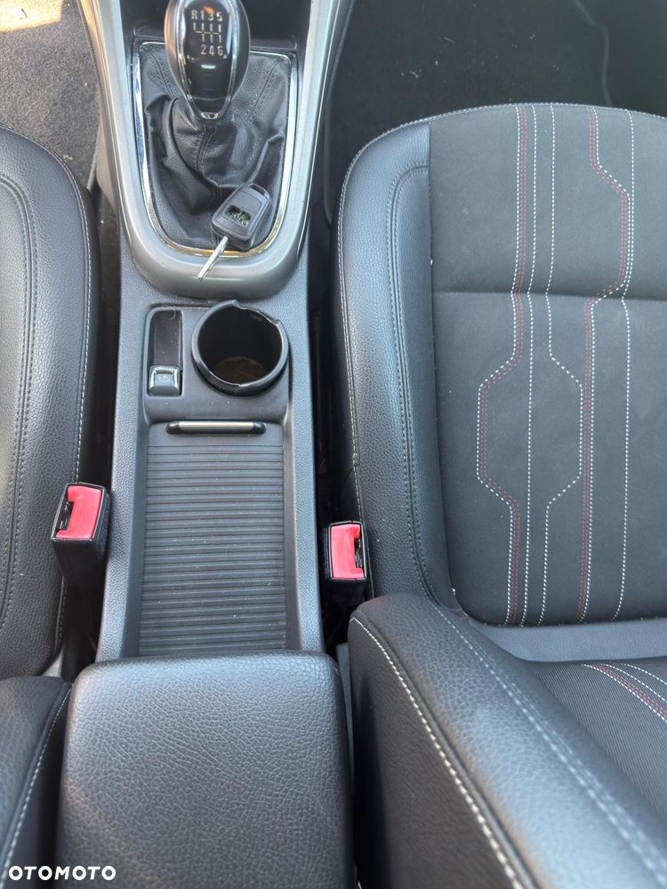 Opel Astra 1.4 Turbo ecoFLEX Start/Stop 150 Jahre - 12
