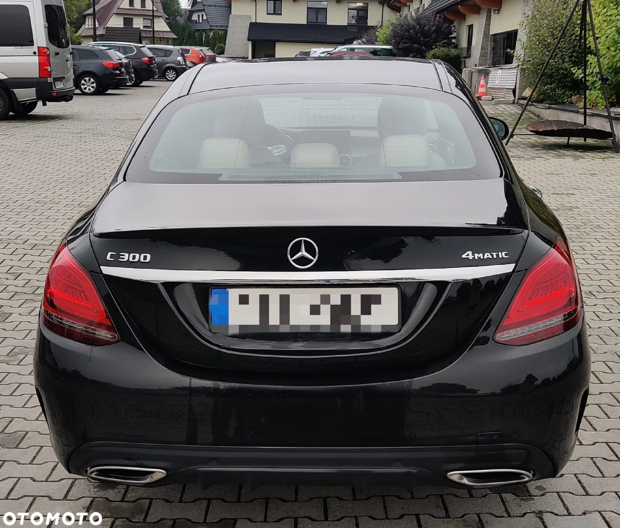 Mercedes-Benz Klasa C 300 4Matic 9G-TRONIC AMG Line - 4