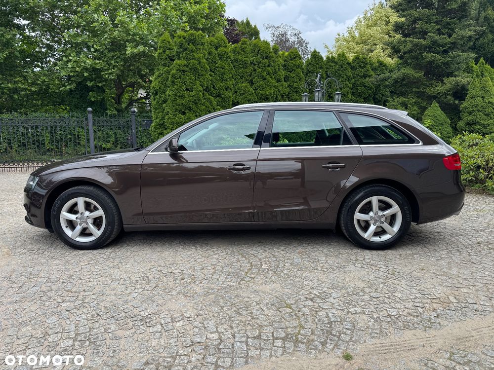 Audi A4 Avant 2.0 TDI DPF clean diesel quattro Ambiente - 2