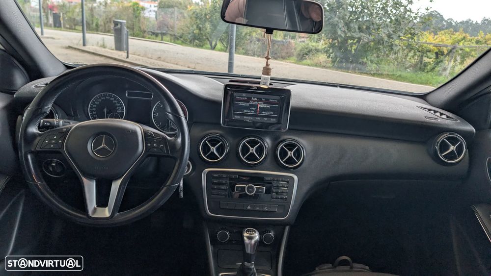Mercedes-Benz A 180 CDI (BlueEFFICIENCY) Urban - 10