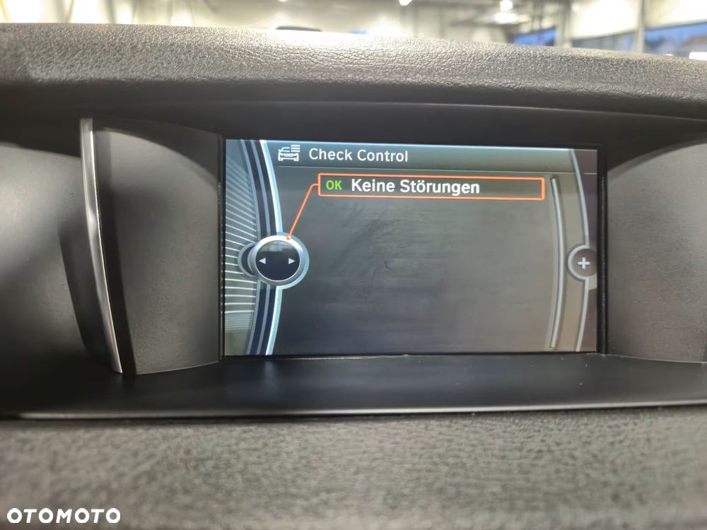 BMW X1 sDrive18d - 8