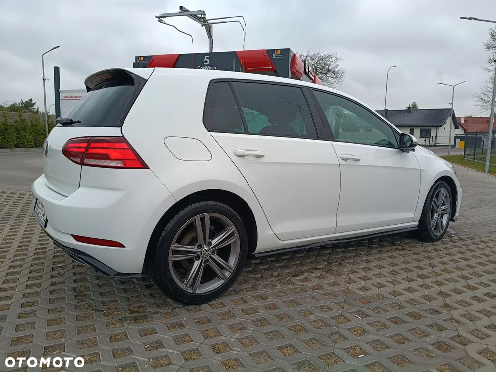 Volkswagen Golf 1.6 TDI BlueMotion Technology DSG Comfortline - 8