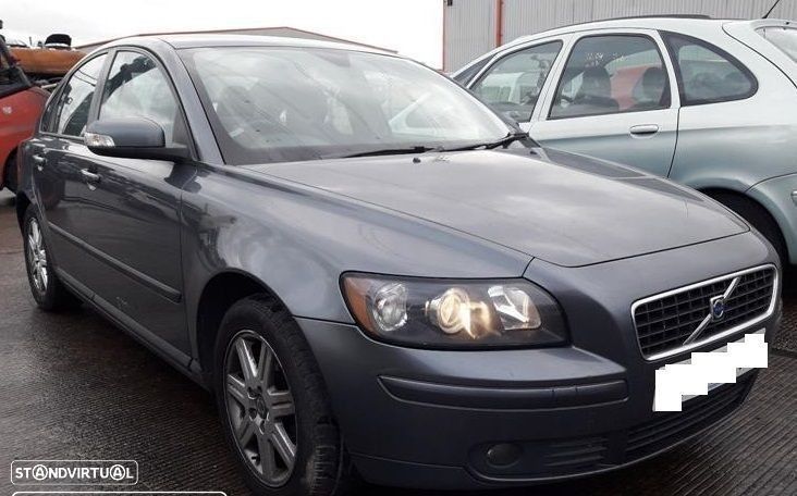Volvo S40 2.0D de 2007 disponível para peças - 1