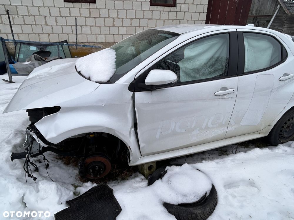 Mazda 2 - 5