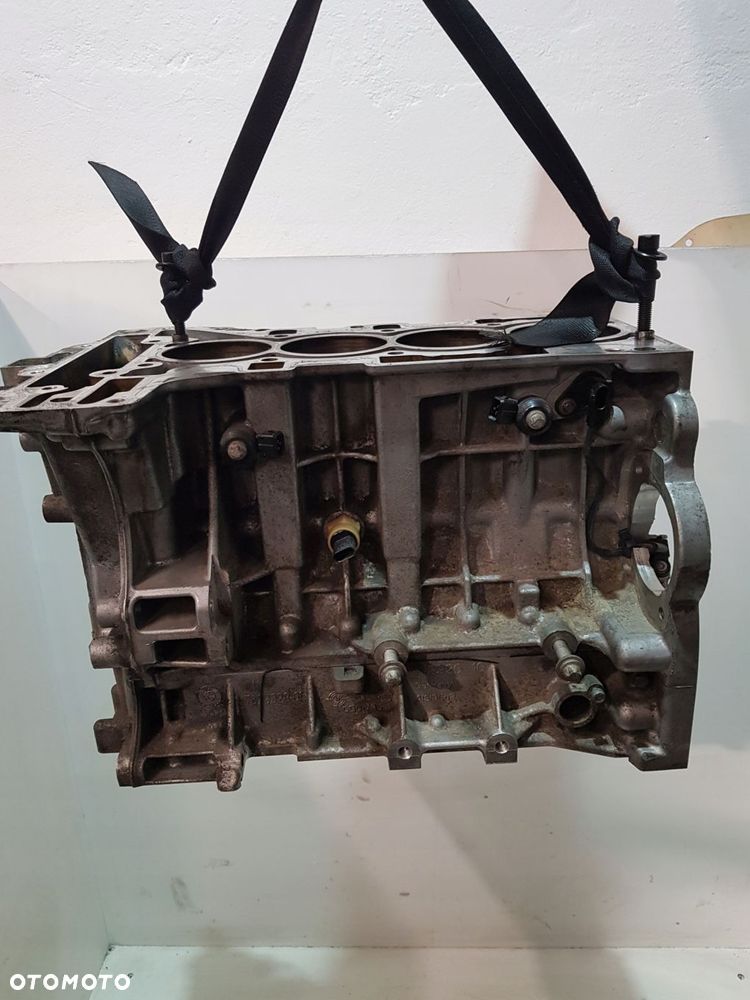 blok silnika 7587604 bmw x1 e84 f10 f30 f11 2.0b n20b20a - 4