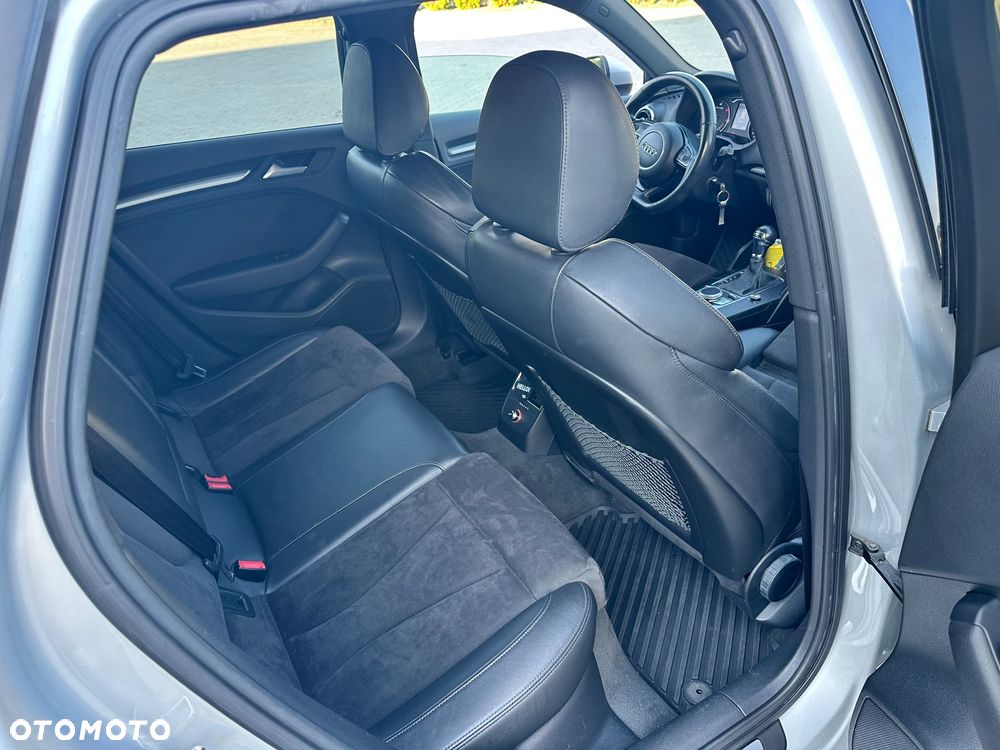 Audi A3 Sportback 2.0 TDI S tronic Ambiente - 5