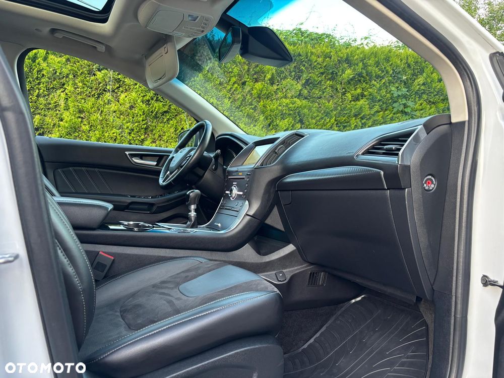 Ford Edge 2.0 TDCi 4x4 ST-LINE - 11
