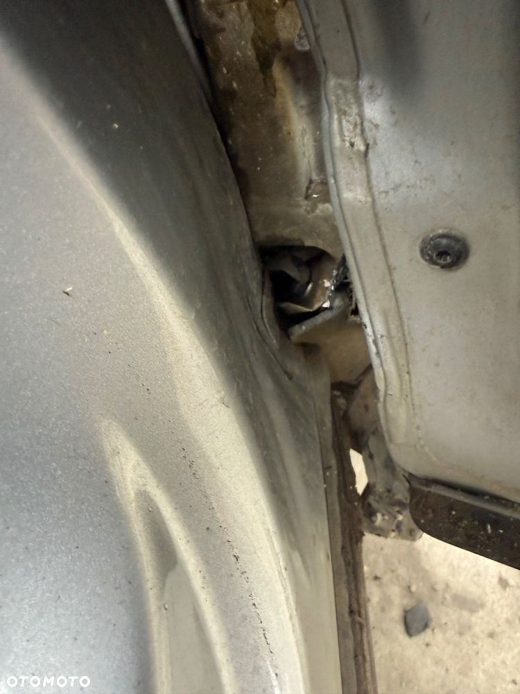 Volkswagen Tiguan 2.0 TDI SCR 4MotION DSG R-Line - 16