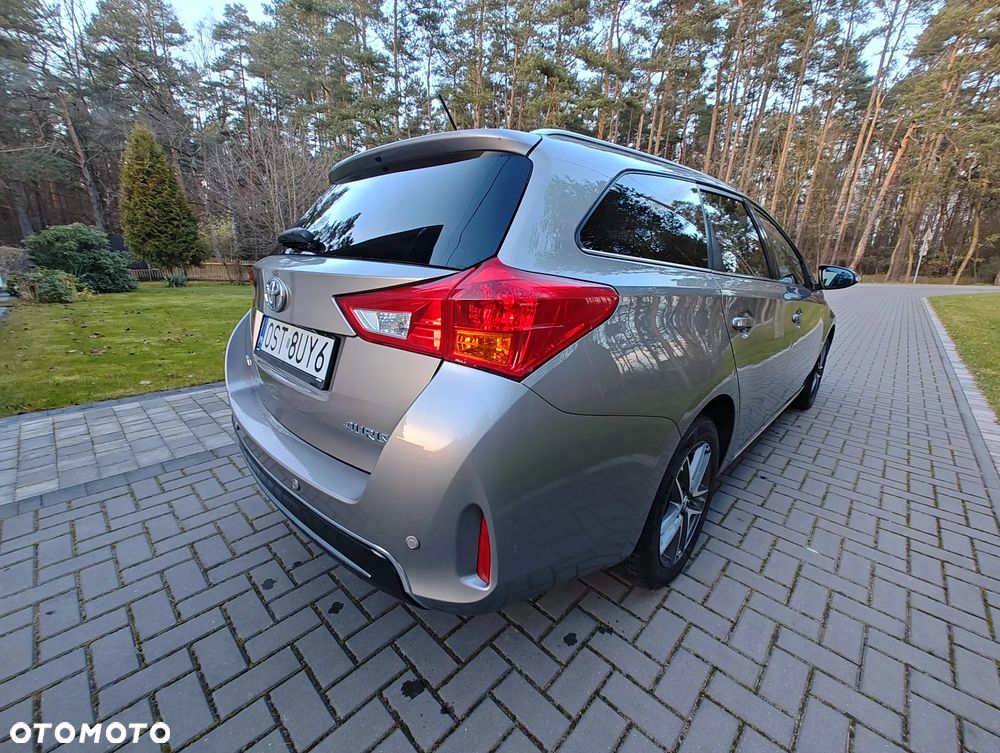 Toyota Auris 1.6 Prestige - 5